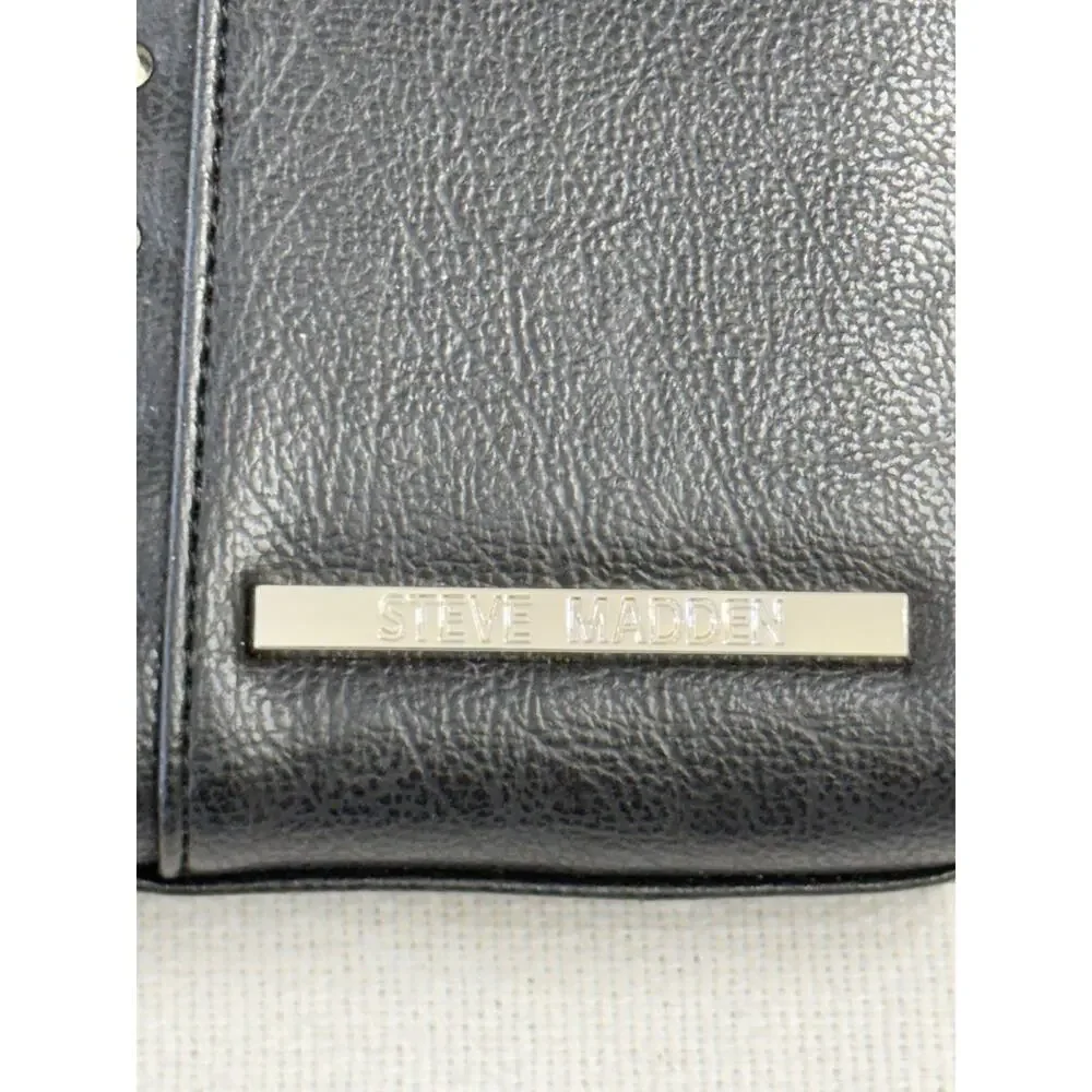 Women’s Black And Silver Steve Madden Wallet